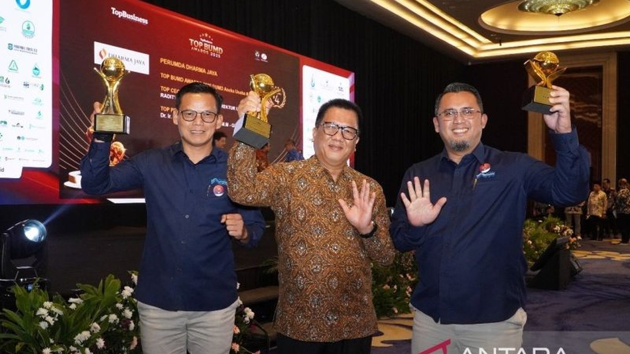 Tirta Kahuripan Raih 4 Penghargaan TOP BUMD Award 2025, Bukti Kinerja Memukau!