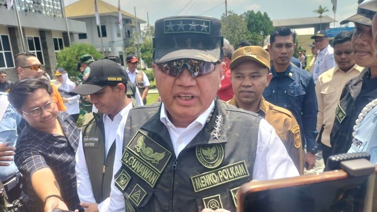 Menko Polkam Budi Gunawan menegaskan akan mencabut izin perusahaan yang terbukti sengaja menyebabkan kebakaran hutan dan lahan (karhutla) di Riau, sebagai bentuk penegakan hukum yang tegas.