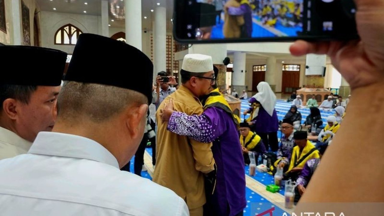 BPJS Kesehatan Natuna memastikan 57 jamaah calon haji asal Natuna telah terdaftar sebagai peserta JKN dan terlindungi selama di Tanah Suci.