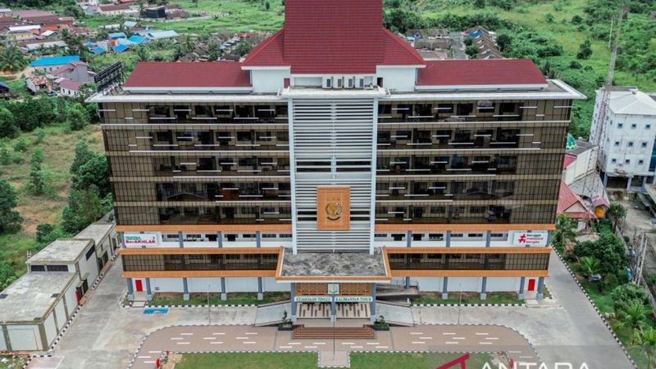 Kejaksaan Tinggi Kalimantan Timur (Kejati Kaltim) membentuk tim khusus untuk menyelidiki dugaan penyalahgunaan wewenang yang menyebabkan kerugian negara akibat tertabraknya Jembatan Mahakam I Samarinda oleh kapal tongkang.