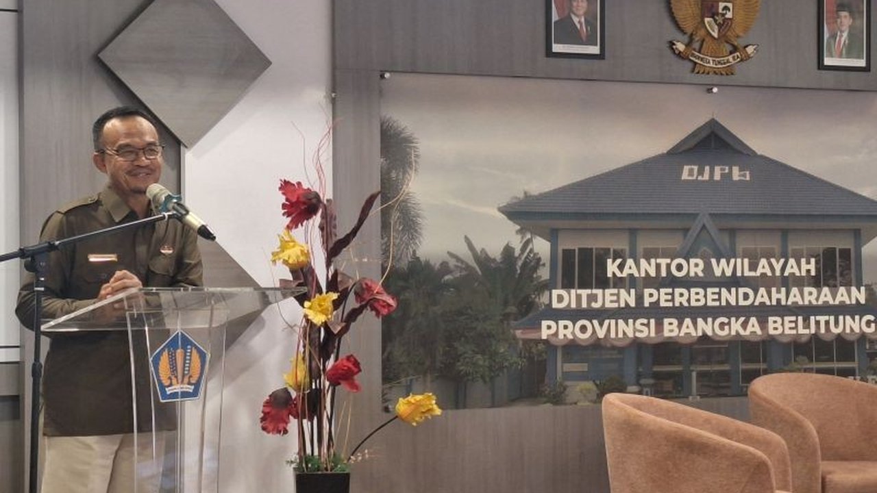 Kanwil Kemenkeu Kepulauan Bangka Belitung optimistis Pendapatan Asli Daerah (PAD) akan meningkat di bawah kepemimpinan Gubernur Hidayat Arsani, meskipun realisasi PAD Triwulan I 2025 menurun.