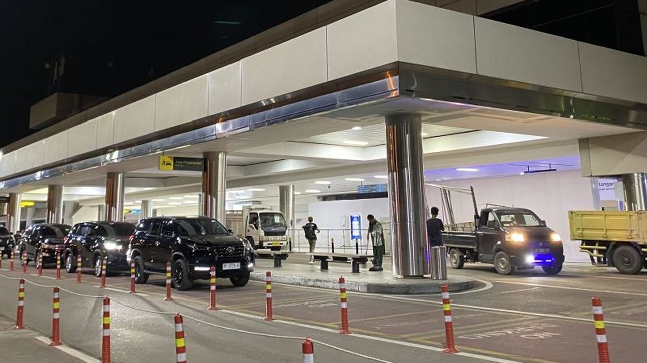 Bandara Internasional Hang Nadim Batam memastikan kesiapannya melayani 11.847 calon jamaah haji dari empat provinsi dengan layanan prima dan terpadu untuk keberangkatan pada Mei 2025.