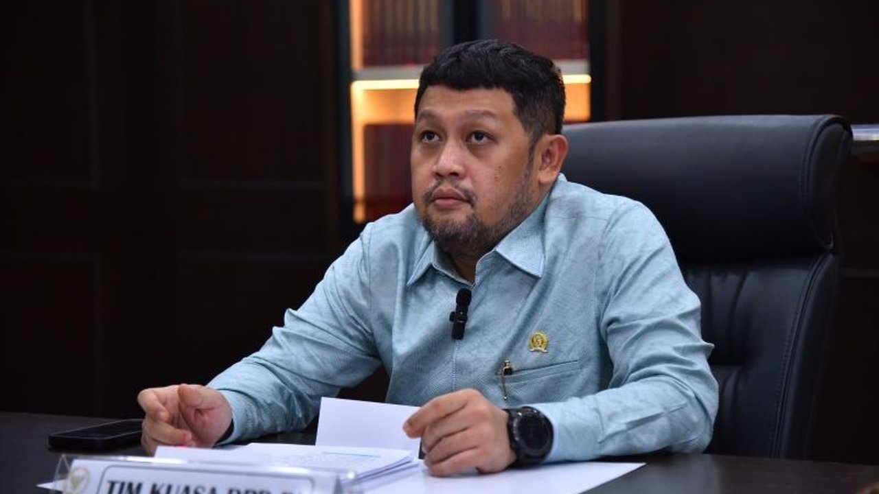 Keberhasilan Satgas Operasi Damai Cartenz 2025 menggagalkan penyelundupan senjata api untuk KKB di Papua dinilai DPR sebagai langkah penting menuju perdamaian dan stabilitas di wilayah tersebut.