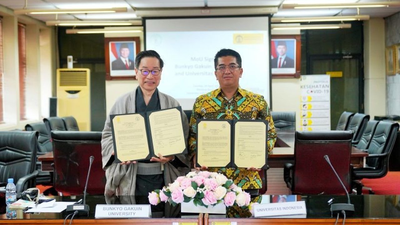 Universitas Indonesia (UI) dan UIN Syarif Hidayatullah menjalin kerja sama dengan Bunkyo Gakuin University Jepang di bidang pendidikan dan pertukaran budaya, difasilitasi oleh Sakuranesia Society.