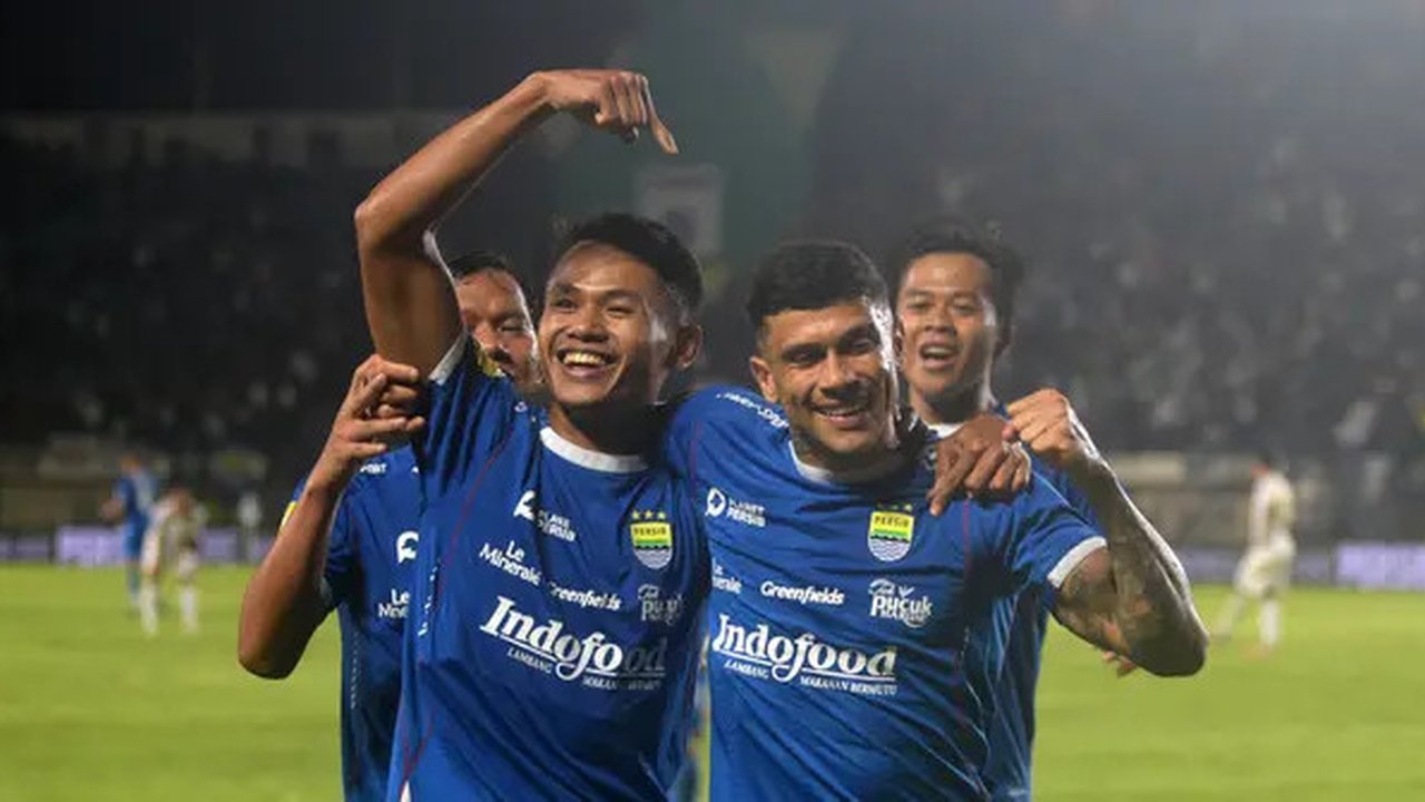 Persib Bandung. (Bola.com/Erwin Snaz)