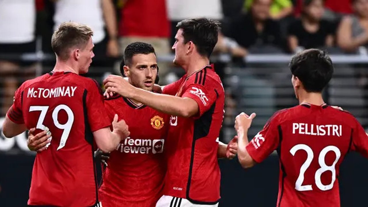 Usai duel melawan Dortmund, Manchester United akan melawan klub Prancis, Lens dilanjut dengan laga versus Athletic Bilbao. (AFP/Patrick T. Fallon)