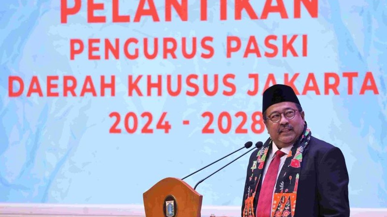 Wagub DKI Jakarta, Rano Karno, mengajak seniman dan komedian berkolaborasi memajukan Jakarta melalui ruang ekspresi kreatif di taman-taman dan sayembara patung M.H. Thamrin.