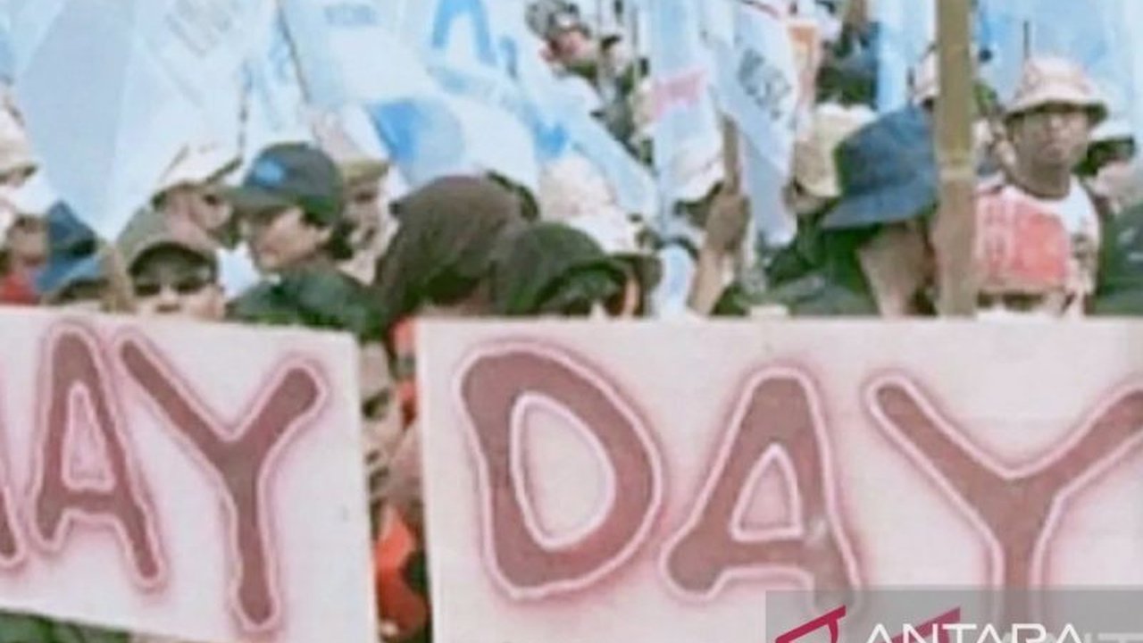 Ribuan buruh dari Karawang akan berangkat ke Jakarta untuk memperingati May Day pada 1 Mei 2025, dengan membawa enam aspirasi penting, termasuk penetapan upah layak dan pengesahan RUU Pokok Ketenagakerjaan.