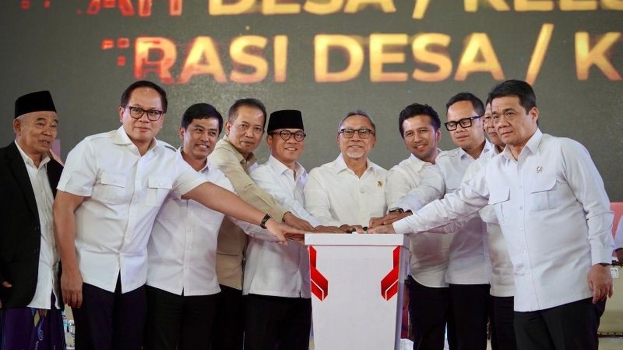 Wakil Menteri Koperasi menyebut 1.247 Kopdes Merah Putih telah terbentuk di Jawa Timur,  diharapkan mampu mendorong pertumbuhan ekonomi nasional hingga 8 persen.