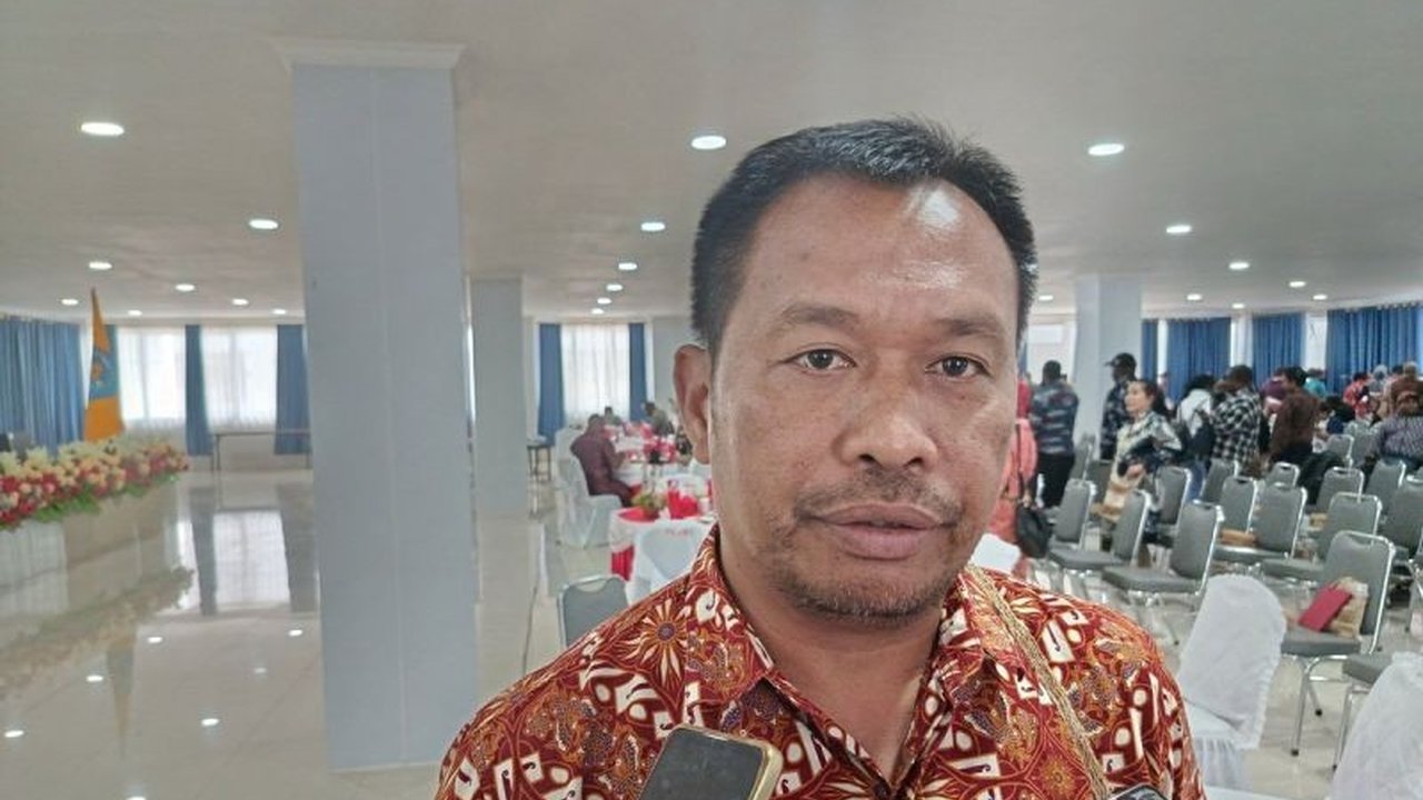 Pemkab Jayawijaya, Papua Pegunungan, menargetkan peningkatan Pendapatan Asli Daerah (PAD) melalui optimalisasi sektor perdagangan dan pariwisata pada tahun 2025.