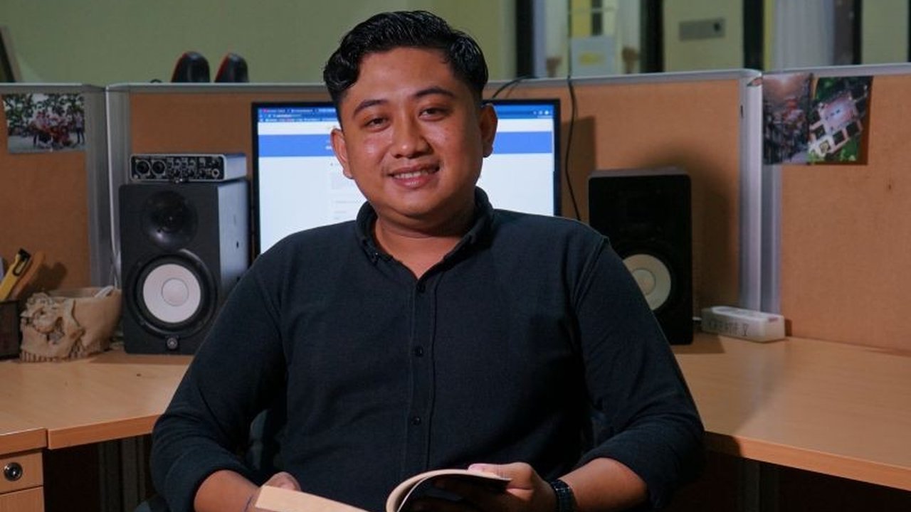 Praktik penahanan ijazah karyawan oleh perusahaan dinyatakan melanggar hukum ketenagakerjaan dan berpotensi dikenai sanksi, tegas akademisi Unigoro.