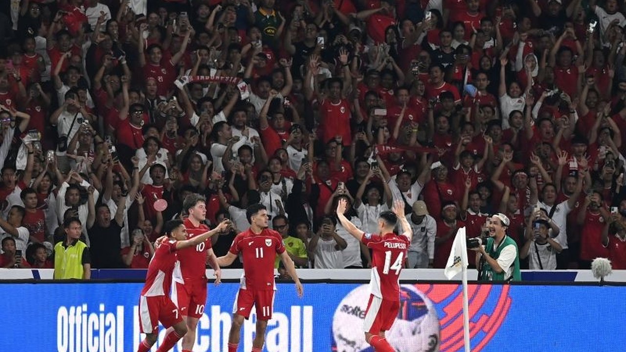 Cinta Indonesia Bawa Ole Romeny Gabung Timnas Garuda