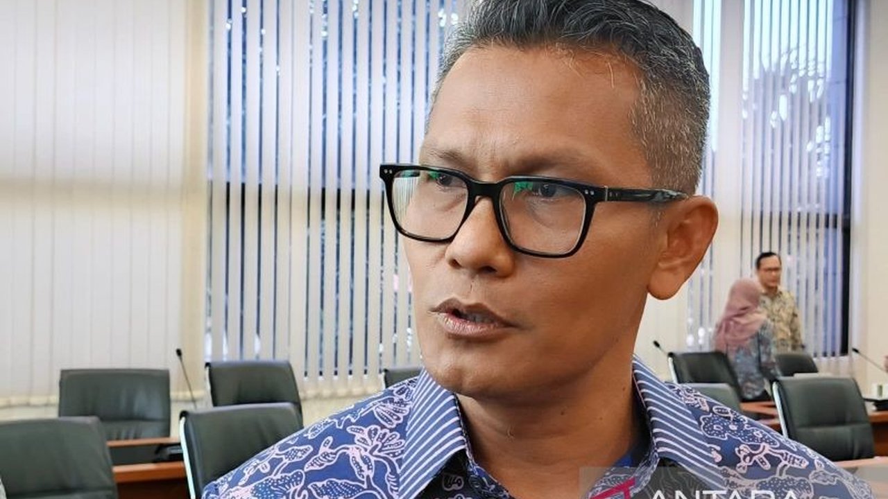 Indeks Kepercayaan Industri (IKI) Indonesia tetap ekspansif di angka 51,9 poin pada April 2025, meski terdampak perang tarif global, menunjukkan resiliensi sektor industri dalam negeri.