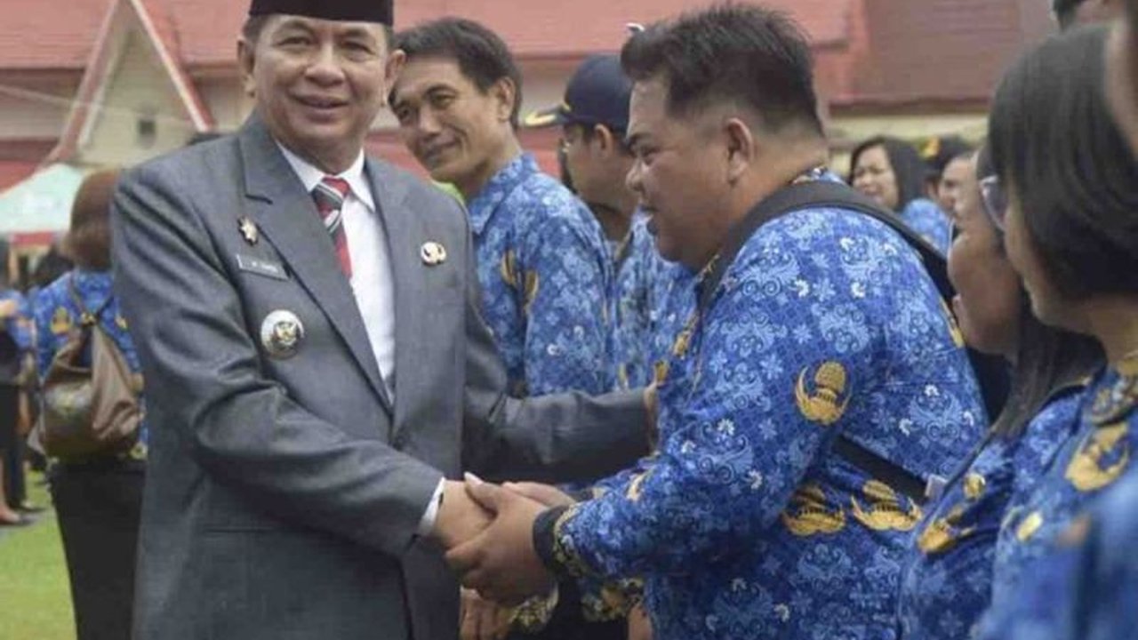 Sebanyak 1.741 ASN baru di Kabupaten Barito Timur, Kalimantan Tengah resmi dilantik, Bupati Muhammad Yamin ingatkan pentingnya profesionalisme dan penguasaan teknologi untuk mencapai Visi Indonesia Emas 2045.