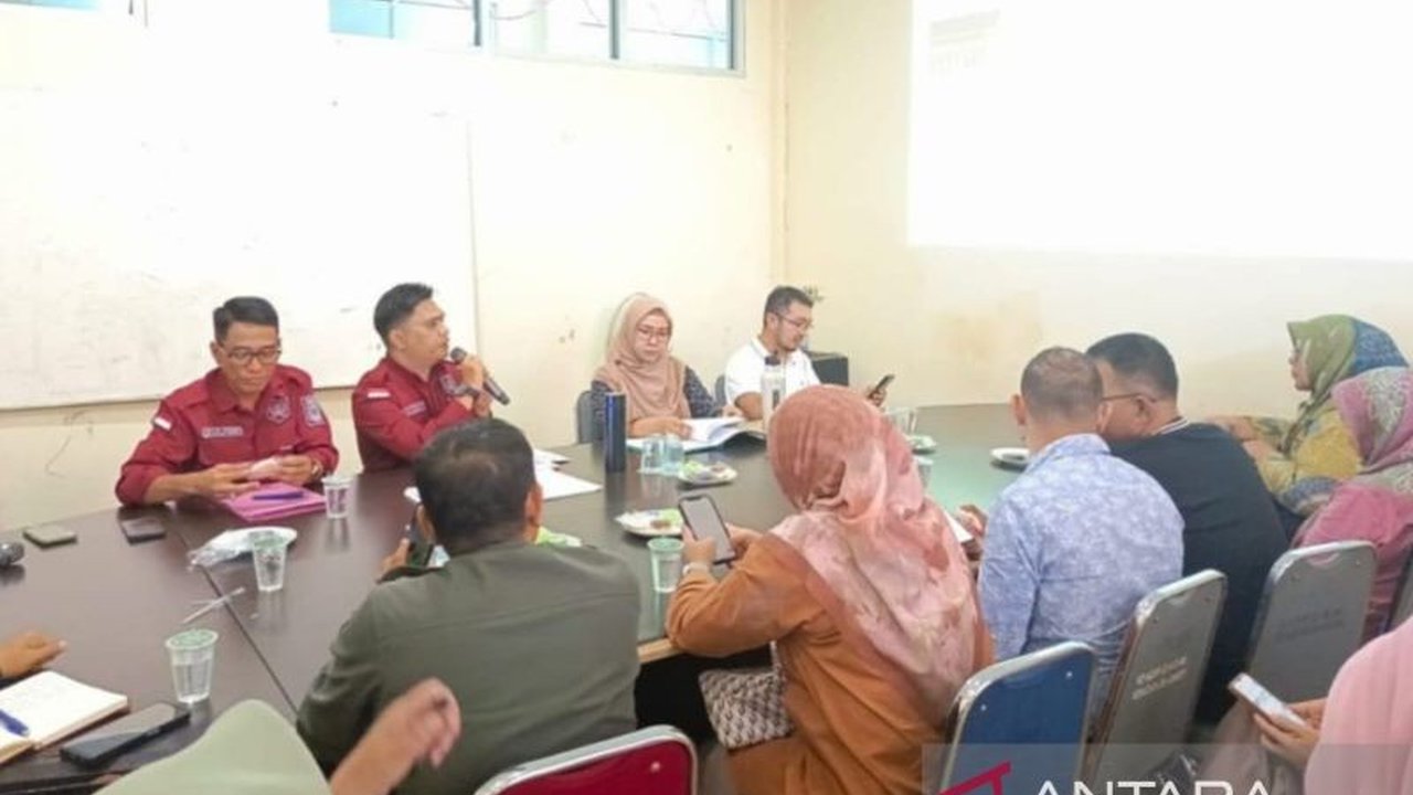 Pemerintah Kota Solok segera membentuk Koperasi Merah Putih untuk meningkatkan perekonomian dan kesejahteraan masyarakat, sesuai Instruksi Presiden Nomor 9 Tahun 2025.