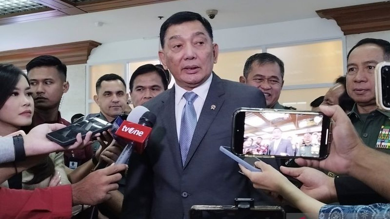 Kementerian Pertahanan akan mengelola pengadaan BBM TNI secara terpusat guna mengatasi tunggakan triliunan rupiah ke Pertamina dan meningkatkan transparansi.