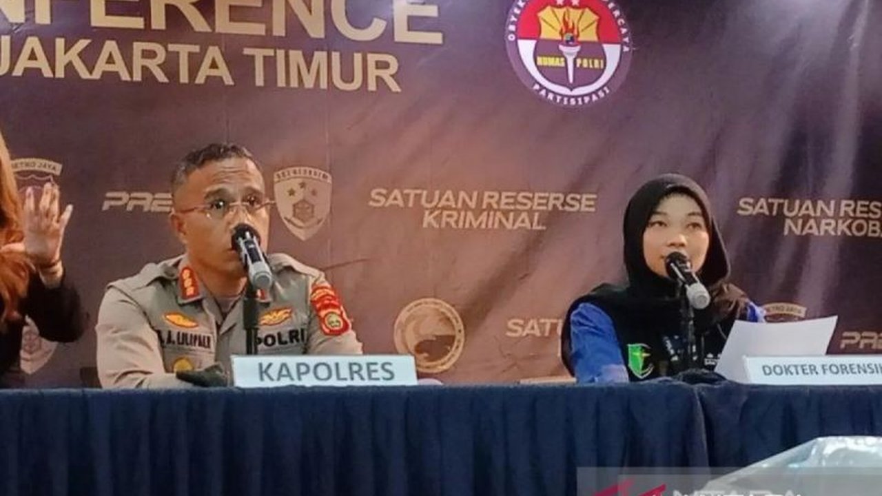 Polisi Jakarta Timur memastikan kematian mahasiswa UKI, Kenzha Erza Walewangko, bukan akibat pengeroyokan, melainkan serangkaian kejadian setelah korban mengonsumsi alkohol.