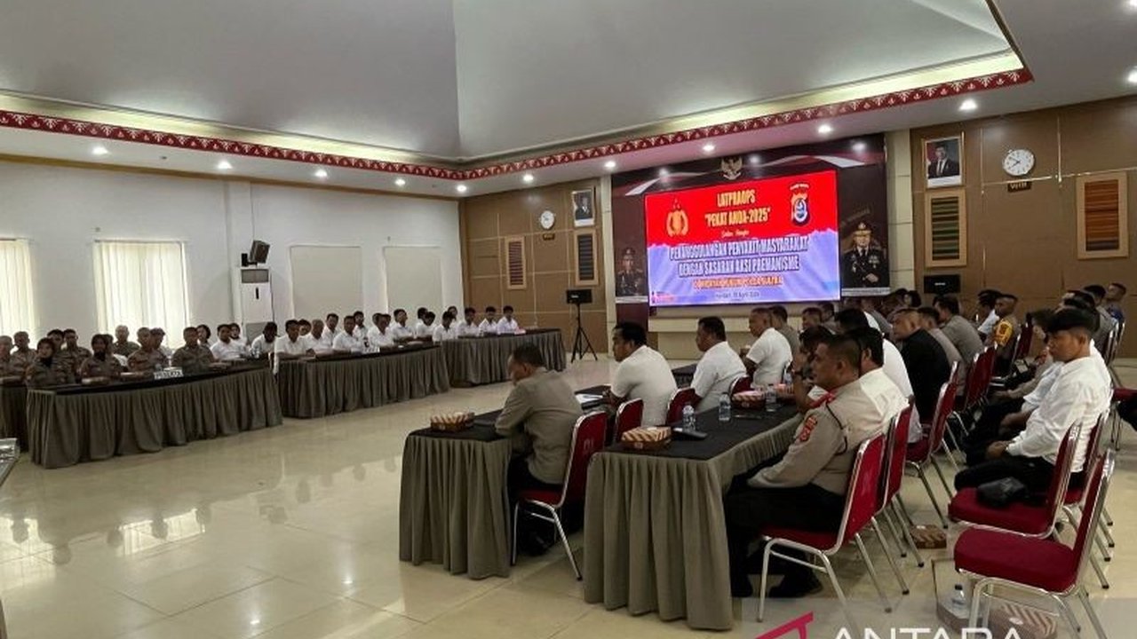 Polda Sulawesi Tenggara akan menggelar Operasi Pekat Anoa 2025 pada 1-15 Mei 2025 untuk memberantas aksi premanisme dan menciptakan situasi keamanan yang kondusif.