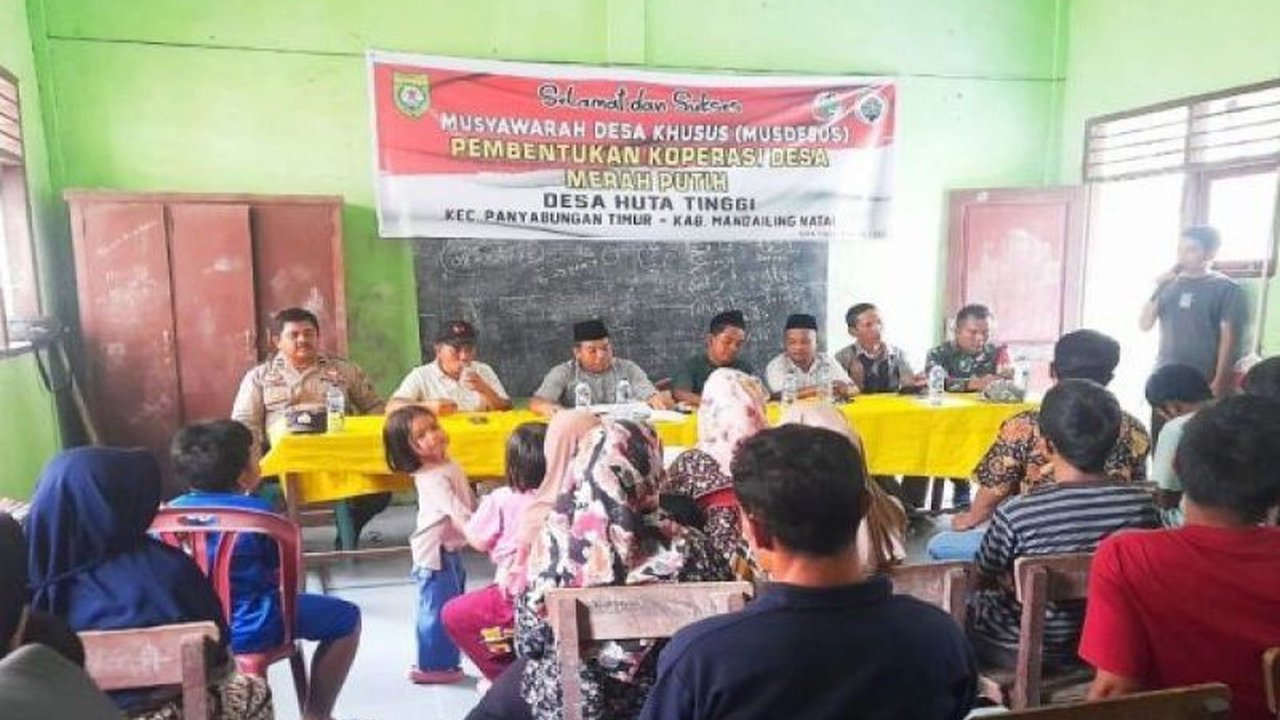 Pemerintah Kecamatan Panyabungan Timur, Madina, Sumatera Utara, gencar membentuk Koperasi Desa Merah Putih di 14 desanya untuk meningkatkan perekonomian masyarakat dan UMKM.