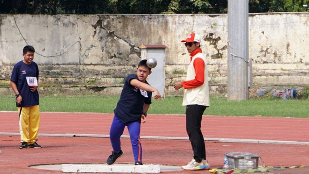 Sebanyak 300 atlet penyandang disabilitas dari berbagai cabang olahraga berlaga dalam Pekan Olahraga Disabilitas di Jakarta Timur, memperebutkan tiket menuju kejuaraan tingkat provinsi.