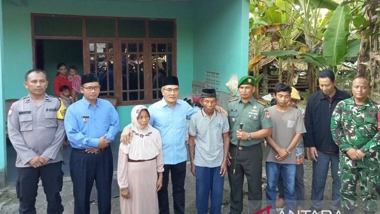 Imbas sengketa tanah, Bupati Bantul tawarkan Mbah Tupon tinggal di rumah dinas untuk keamanan, Pemkab Bantul bentuk tim hukum untuk usut kasus penggelapan sertifikat tanah.