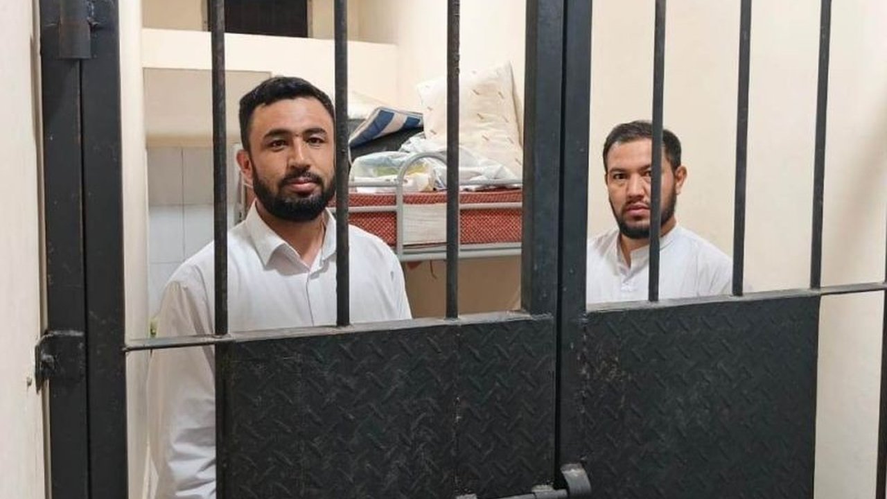 Kantor Imigrasi Pangkalpinang mendeportasi dua WNA Pakistan karena melakukan penggalangan dana tanpa izin di wilayah tersebut.