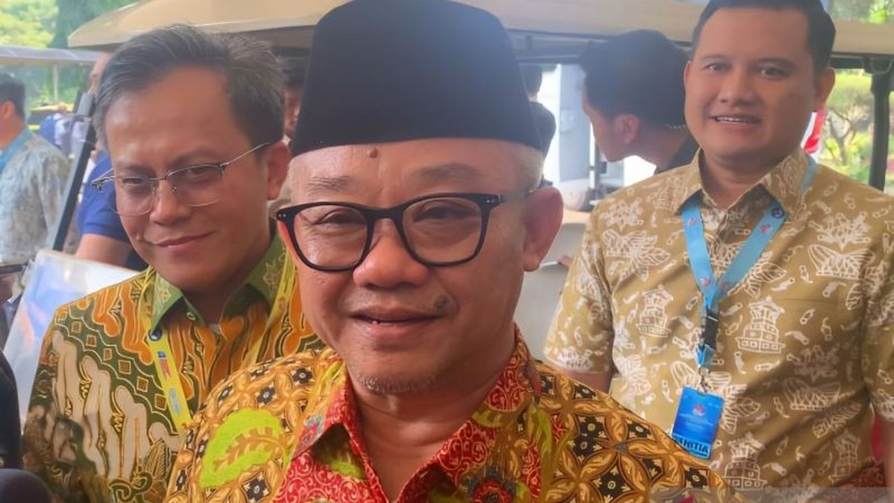 Mendikdasmen akan memberangkatkan 30 guru dalam dua batch untuk pelatihan deep learning di Australia pada Mei 2025, sebagai bagian dari program INOVASI untuk meningkatkan kualitas pendidikan di Indonesia.