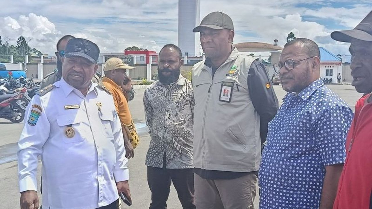 Kementerian Sosial (Kemensos) RI menyalurkan bantuan kepada korban banjir dan longsor yang melanda 22 distrik di Kabupaten Jayawijaya, Papua Pegunungan, menyusul deklarasi status tanggap darurat bencana.