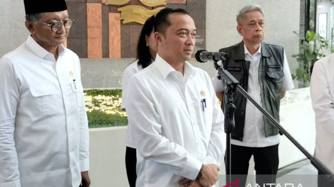 Menteri Sekretaris Negara Prasetyo Hadi tegaskan pemerintah tangani lonjakan PHK di Indonesia, terutama di Jawa Tengah yang tercatat tertinggi, dan akan bentuk Satgas PHK.