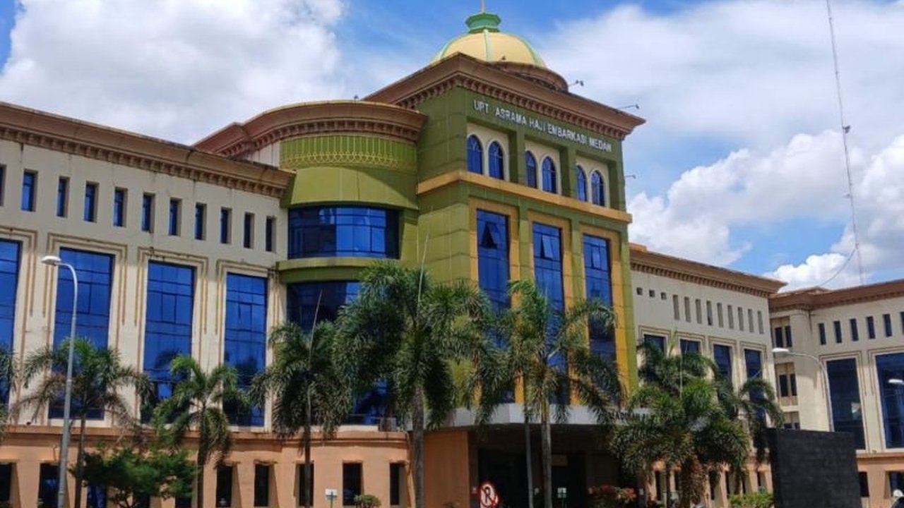 Kementerian Agama meluncurkan Munakosah, sistem digital untuk pengelolaan akomodasi asrama haji, guna memudahkan dan mempercepat layanan bagi jamaah, khususnya lansia, serta memberikan informasi penempatan kamar lebih dini.