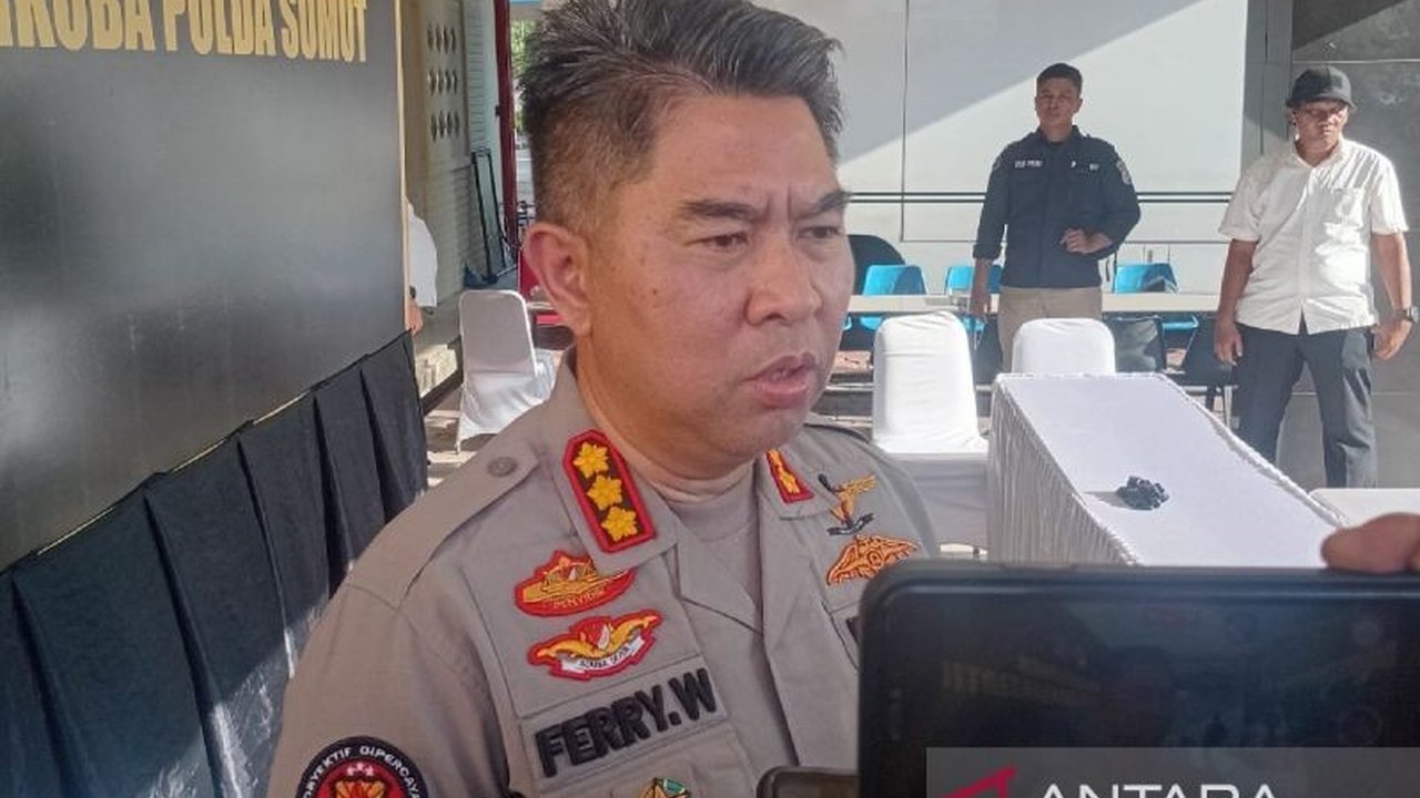 Polda Sumut mengerahkan 2.450 personel untuk mengamankan May Day 2025 secara humanis, dengan fokus pada acara May Day Fiesta dan potensi unjuk rasa.