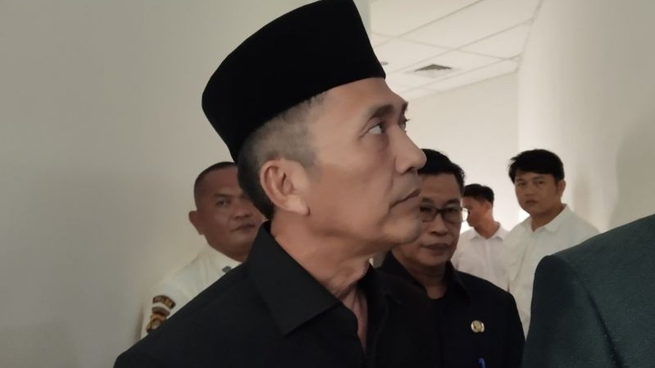 Pemerintah Kota Palembang sedang mempertimbangkan program pendidikan militer bagi siswa bermasalah, sebagai respons atas meningkatnya kasus kenakalan remaja, termasuk perkelahian antar pelajar dan kasus pembunuhan.