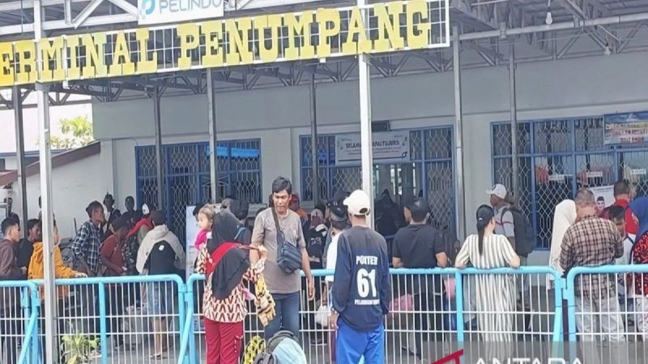 Kabupaten Kotawaringin Timur (Kotim) mengalami peningkatan penduduk signifikan sebesar 11.482 jiwa pada semester II 2024, didorong migrasi dan pendaftaran administrasi kependudukan.