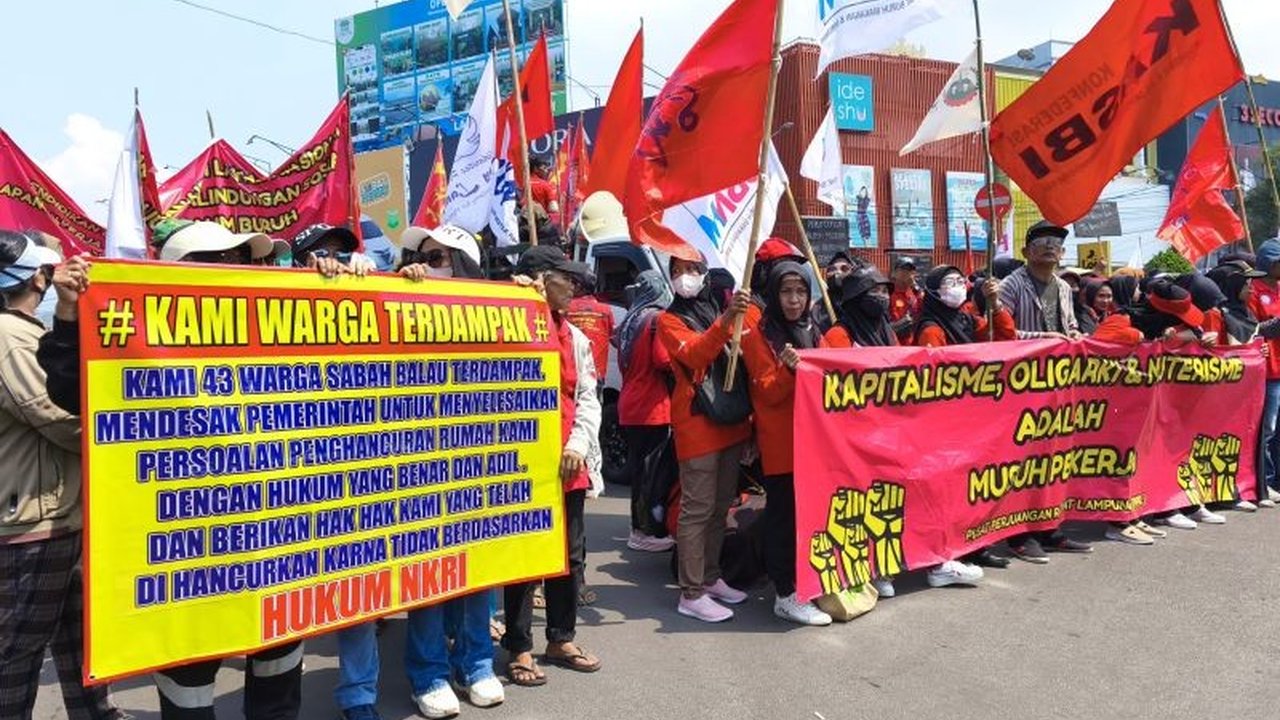 Kapolda Lampung, Irjen Pol. Helmy Santika, mengapresiasi aksi Hari Buruh Internasional yang berjalan lancar dan kondusif di berbagai titik di Provinsi Lampung, dengan harapan aksi tersebut dapat mendorong iklim investasi yang baik.