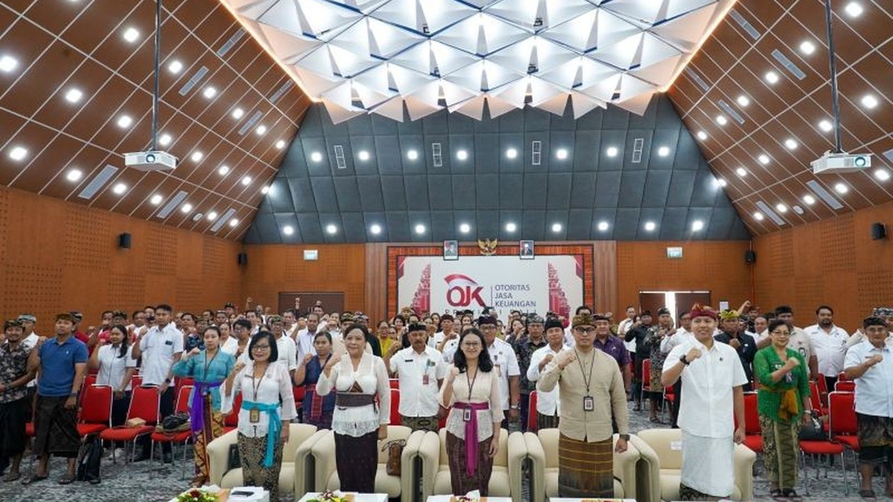 OJK Provinsi Bali memberikan edukasi keuangan kepada ratusan kepala desa di Bali Selatan untuk meningkatkan kewaspadaan terhadap kejahatan keuangan digital yang semakin marak.