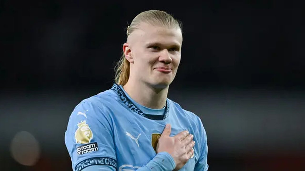 Kemenangan ini membawa Arsenal semakin dekat dengan Liverpool di puncak klasemen. The Gunners kini mengumpulkan 50 poin dari 24 pertandingan. Sementara itu, Manchester City tertahan di pering