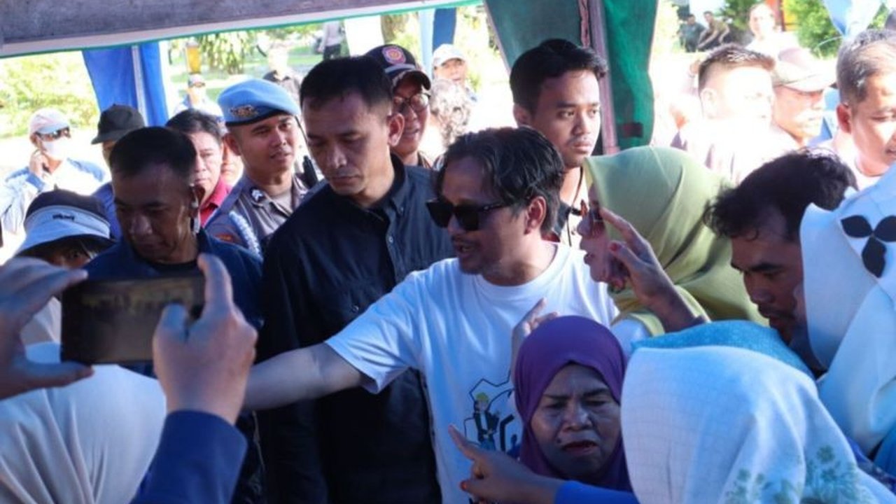 Wakil Gubernur Kalsel, Hasnuryadi Sulaiman, mengajak seluruh elemen untuk merayakan May Day sebagai momentum refleksi perjuangan pekerja dan membangun kebersamaan antara pekerja, pemerintah, dan pengusaha.