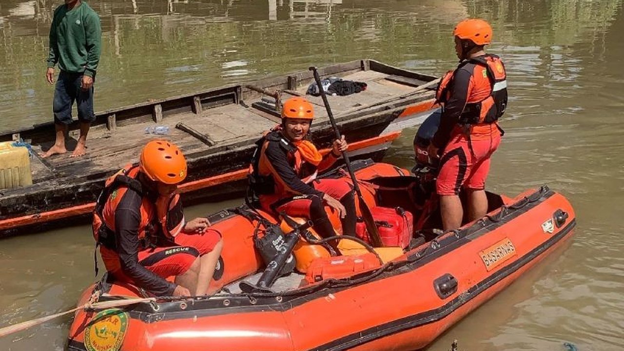 Tim SAR gabungan berhasil mengevakuasi jasad Pegi Nanda Sukma (38) yang hanyut di Sungai Deli, Medan, setelah pencarian intensif selama lebih dari 24 jam.