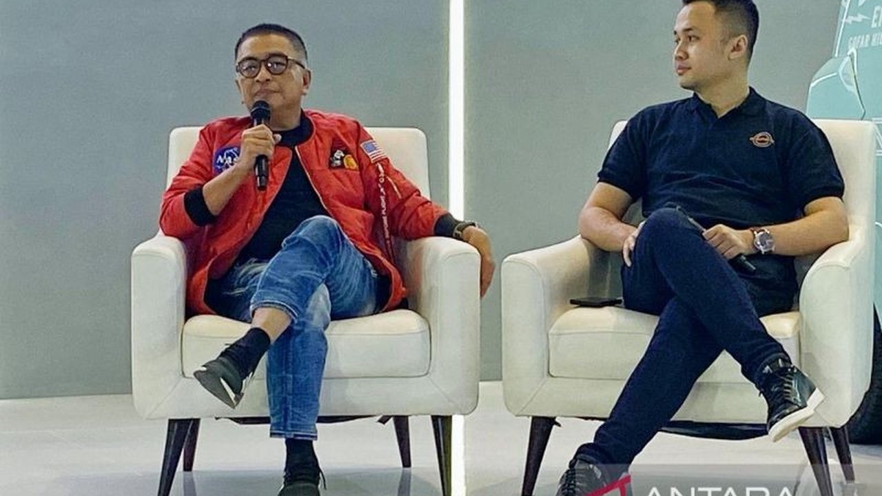 DFSK dan Seres, melalui diskusi di PEVS 2025, mengedukasi pelaku bisnis tentang manfaat kendaraan listrik dan menawarkan insentif menarik untuk transisi ke EV.