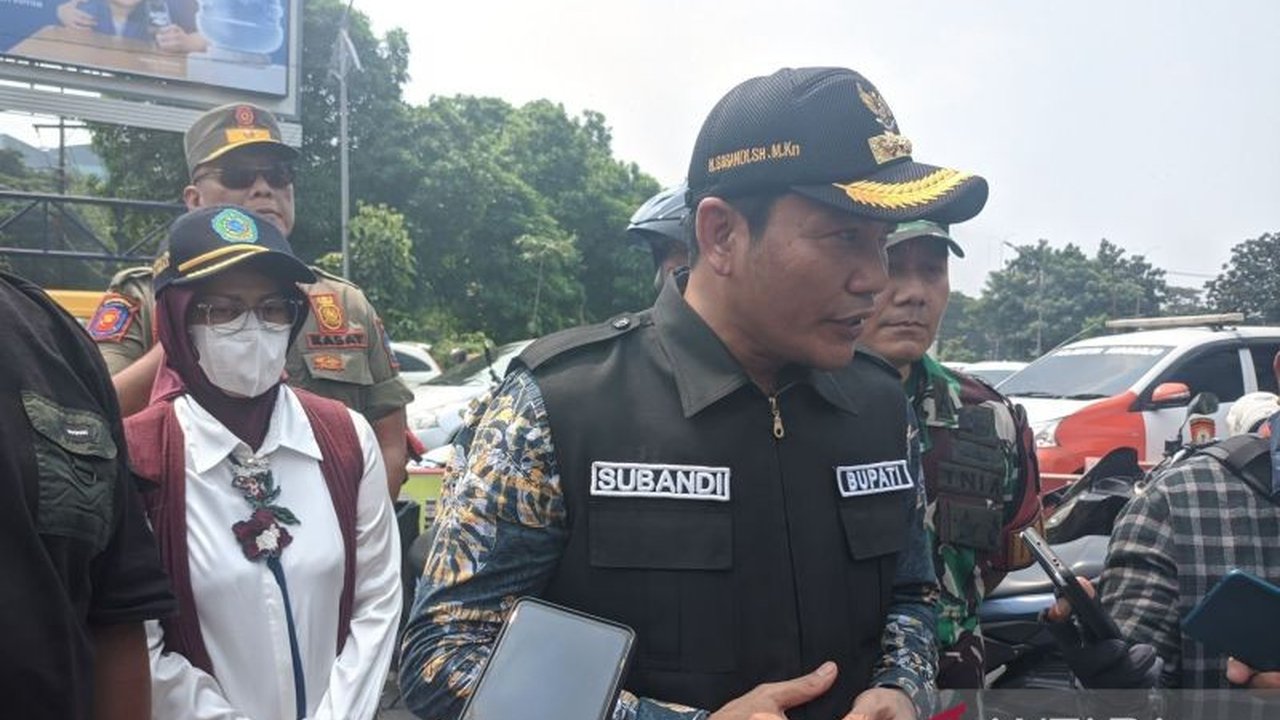 Pemerintah Kabupaten Sidoarjo akan menerbitkan Surat Edaran untuk memenuhi tuntutan buruh terkait jaminan pendidikan jalur afirmasi 5 persen di tingkat SMP Negeri, menyusul kebijakan serupa di tingkat SMA oleh Pemprov Jatim.