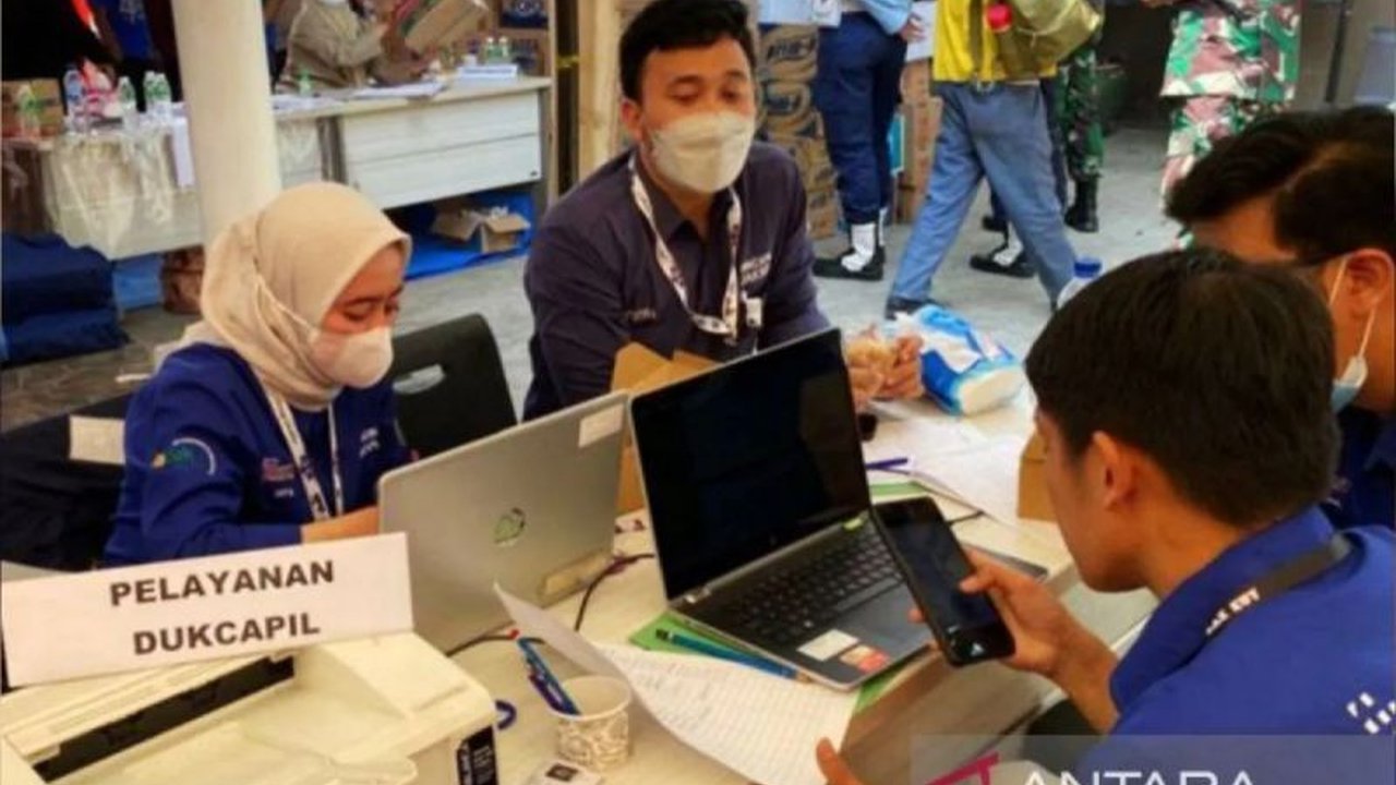 Dinas Dukcapil Kabupaten Tolitoli berkolaborasi dengan RSUD Mokopido untuk mempercepat layanan administrasi kependudukan, seperti pembuatan akta kelahiran dan kematian, serta kartu keluarga, bagi masyarakat.