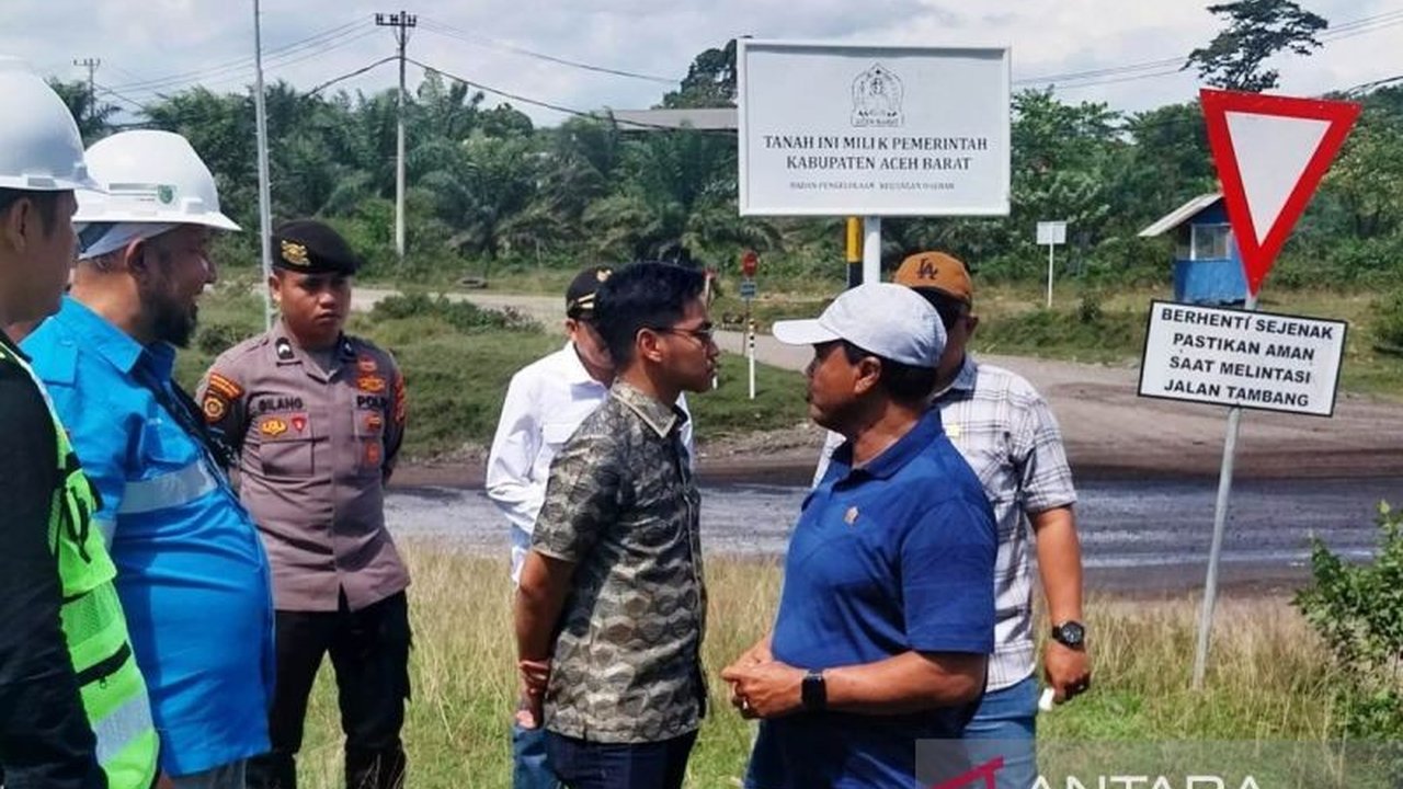 DPRK Aceh Barat mendesak Pemkab segera berlakukan Qanun No. 1/2024 tentang Pajak dan Retribusi Kabupaten untuk optimalkan pendapatan asli daerah (PAD) dari sektor pertambangan batu bara, yang berpotensi mencapai Rp3 miliar per tahun.