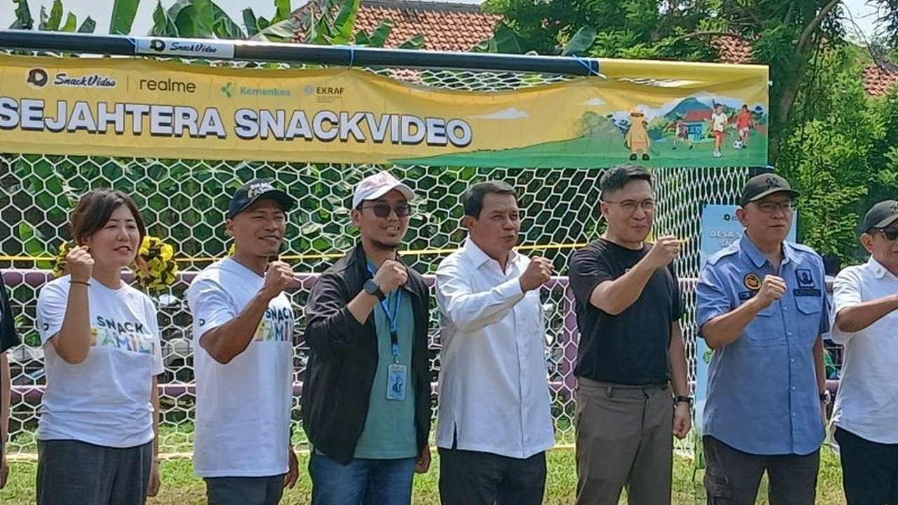 Pemkab Tangerang berkolaborasi dengan Snack Video revitalisasi stadion mini di Legok, Banten, untuk mendorong pertumbuhan fasilitas olahraga dan menjaring bibit unggul pesepakbola muda.