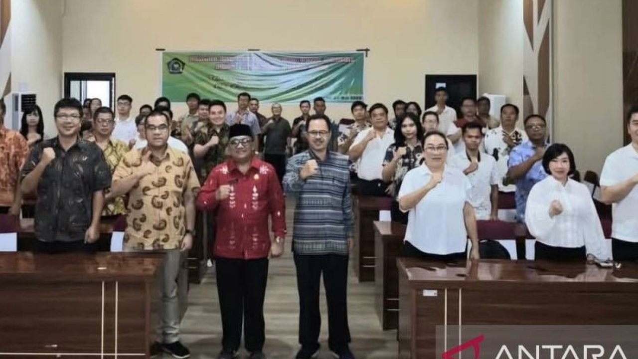 Kepala Kantor Wilayah Kemenag Sulut, Ulyas Taha, mengimbau umat Buddha untuk menjaga kerukunan antarumat beragama, menekankan pentingnya dialog internal dan moderasi beragama di tengah efisiensi anggaran.