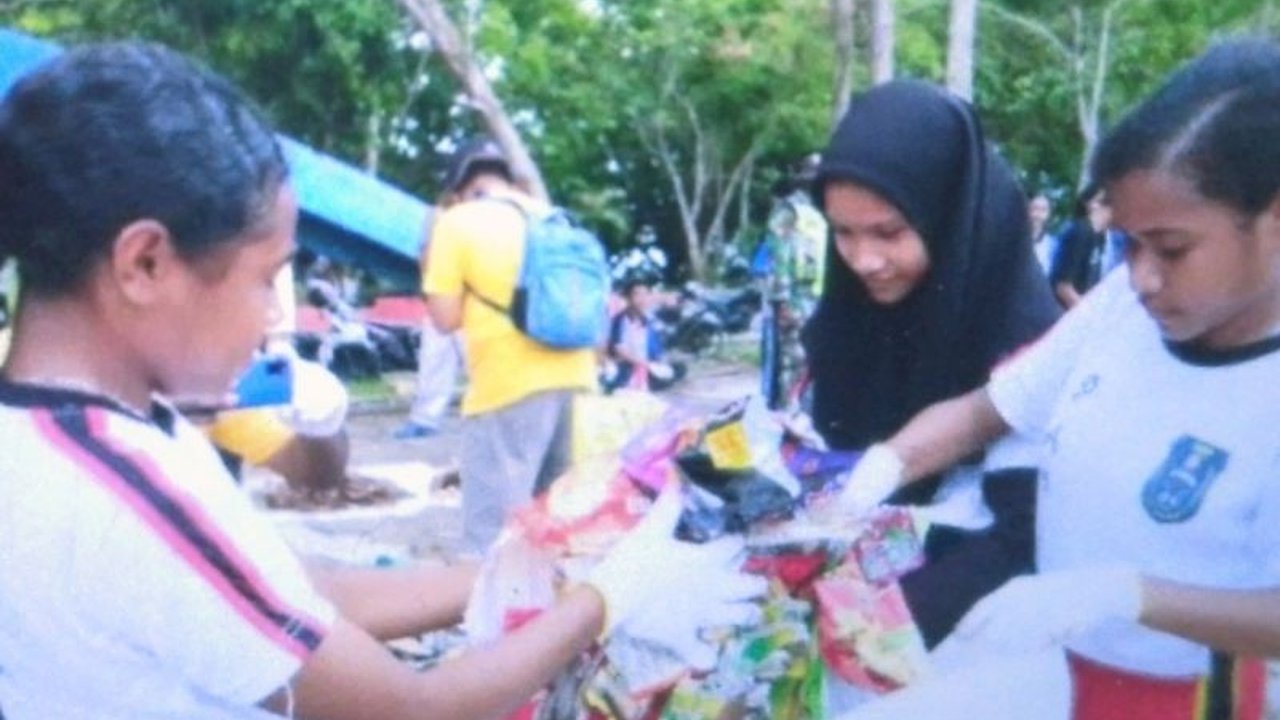 Pemerintah Kabupaten Biak Numfor menambah luas Tempat Pemrosesan Akhir (TPA) Aibyouki dan berkomitmen menerapkan teknologi sanitary landfill serta edukasi pengelolaan sampah kepada masyarakat.