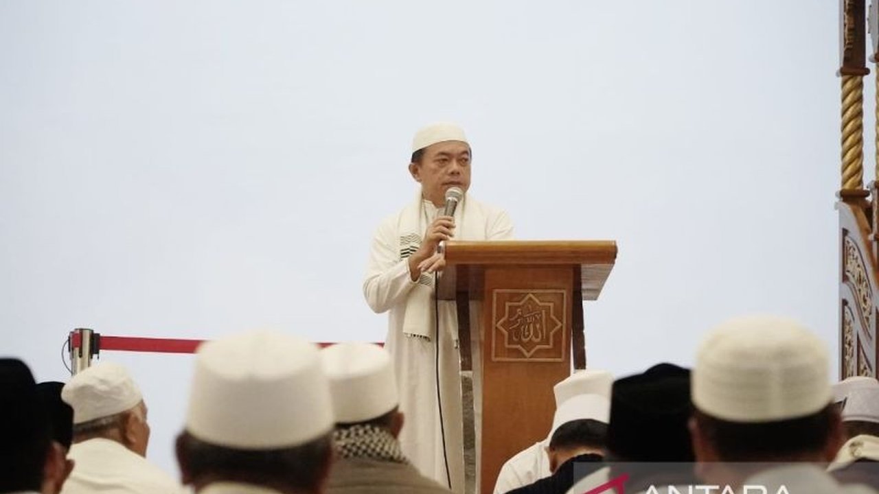 Gubernur Jambi, Al Haris, mengajak para penceramah dan dai untuk turut serta memerangi maraknya judi online di Provinsi Jambi melalui ceramah-ceramah keagamaan.