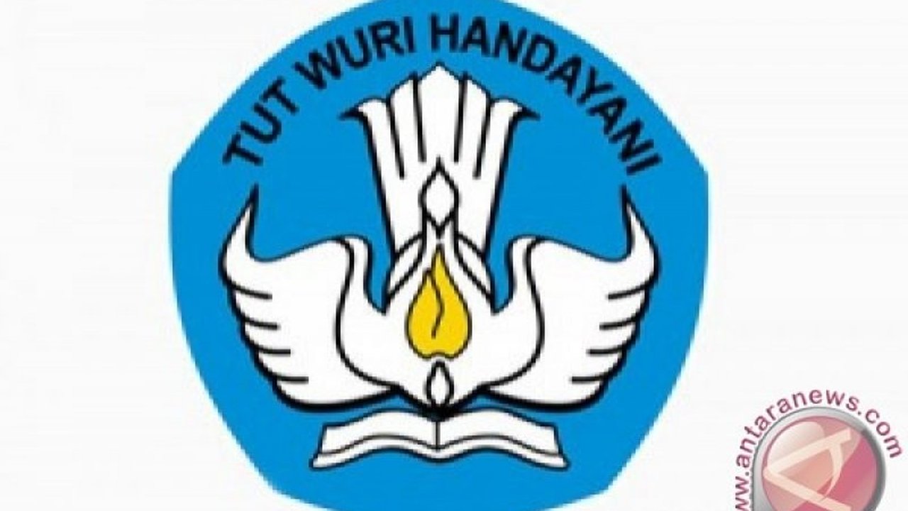 Merosotnya integritas pendidikan Indonesia, ditandai dengan rendahnya skor SPI dan maraknya praktik tidak jujur, menjadi tantangan serius yang membutuhkan refleksi mendalam dan solusi komprehensif.