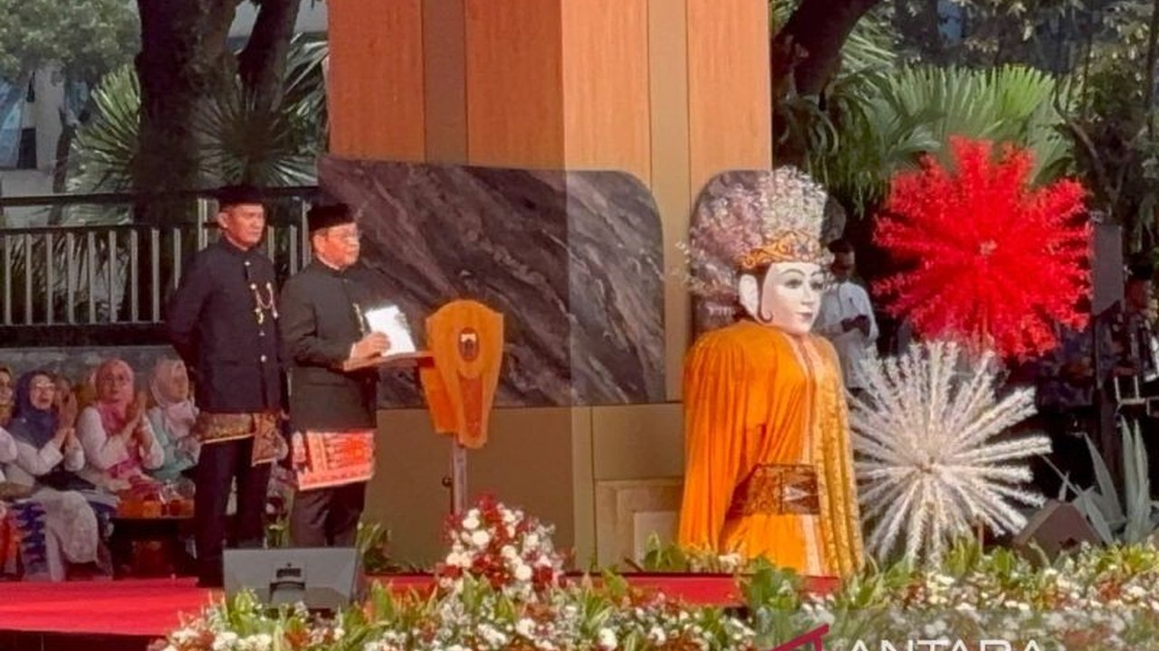 Gubernur DKI Jakarta, Pramono Anung Wibowo, menjadikan Hardiknas 2025 sebagai momentum peningkatan layanan pendidikan berkualitas dan pemerataan akses pendidikan bagi seluruh warga Jakarta, ditandai dengan program pemutihan ijazah.