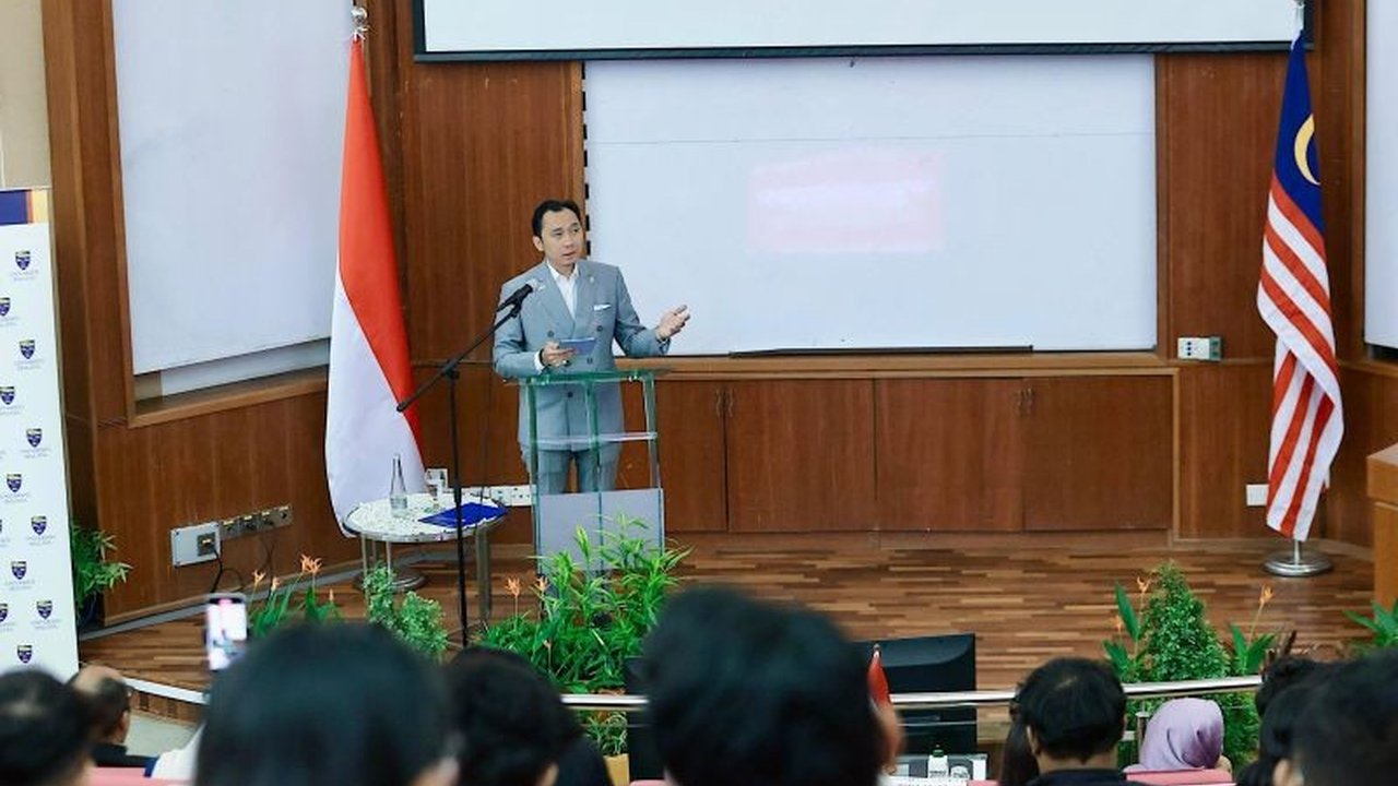 Wakil Ketua MPR RI, Edhie Baskoro Yudhoyono, menegaskan stabilitas ASEAN tetap terjaga meski dinamika geopolitik global bergejolak, berkat komitmen netralitas dan persatuan.