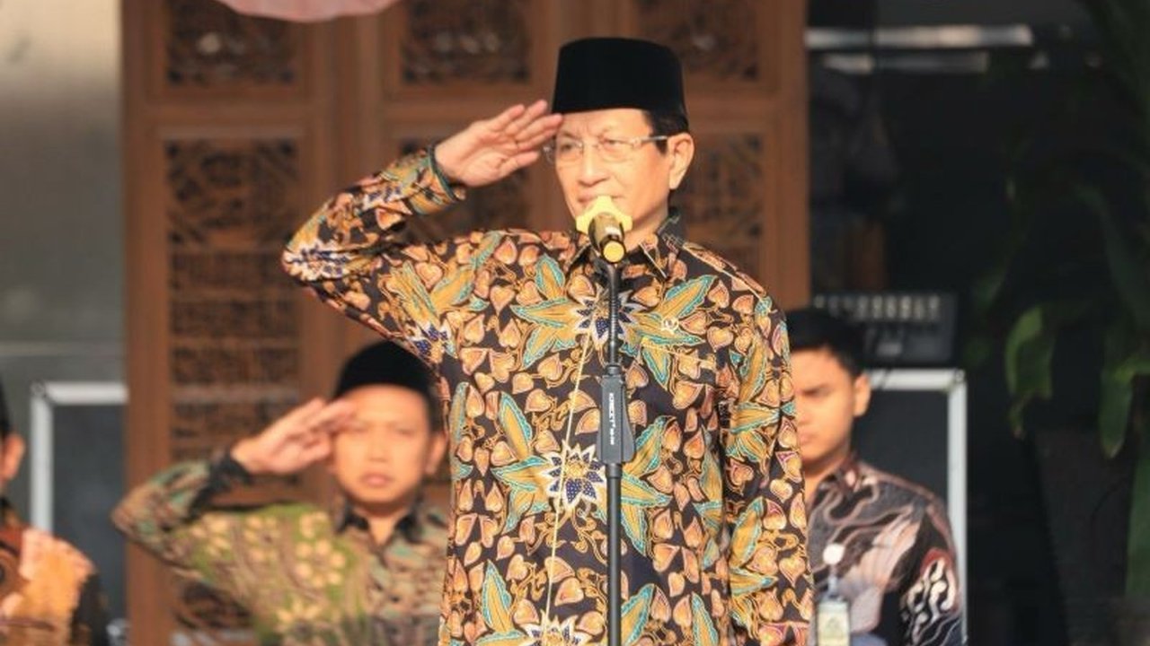 Menteri Agama Nasaruddin Umar menekankan pentingnya pendidikan keagamaan untuk menjaga moral bangsa di tengah pesatnya kemajuan teknologi yang berpotensi mengikis nilai kemanusiaan.
